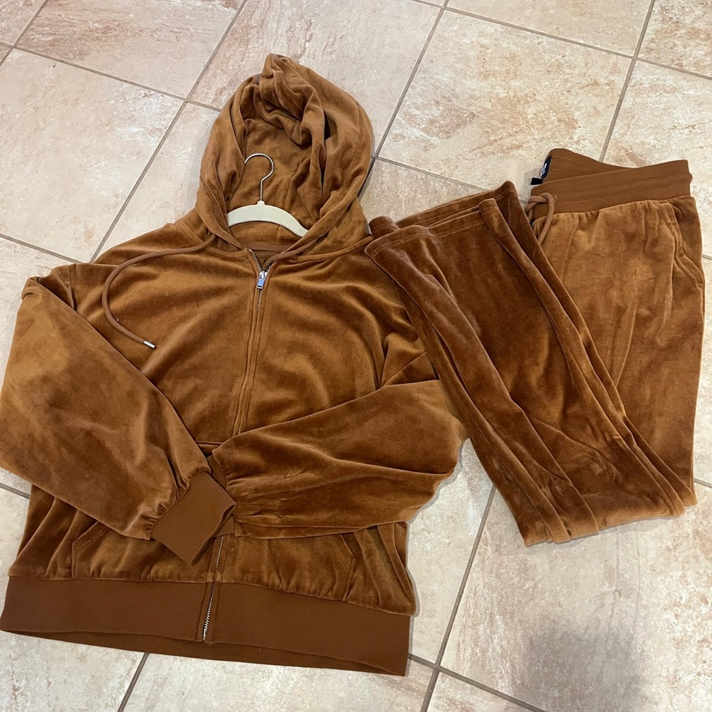 GAP Brown Velour Tracksuit